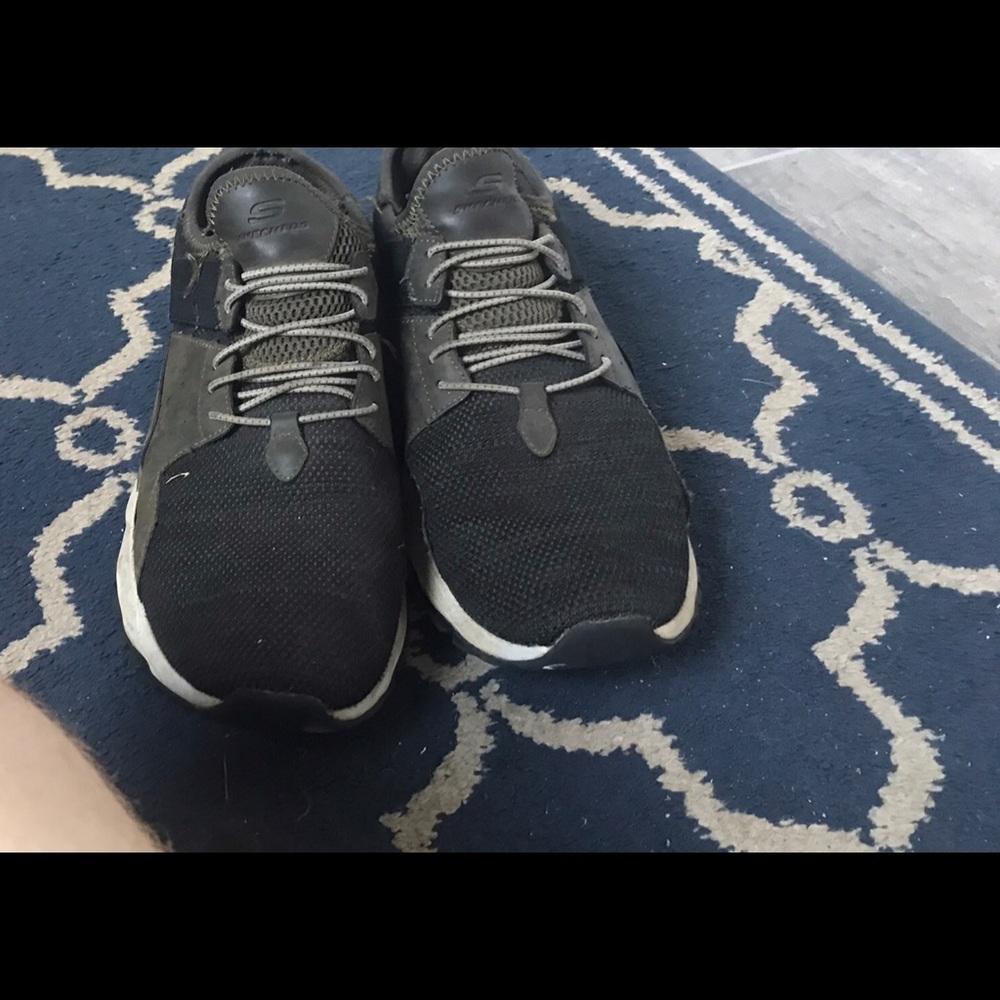 Sketchers Olive Green Sneakers